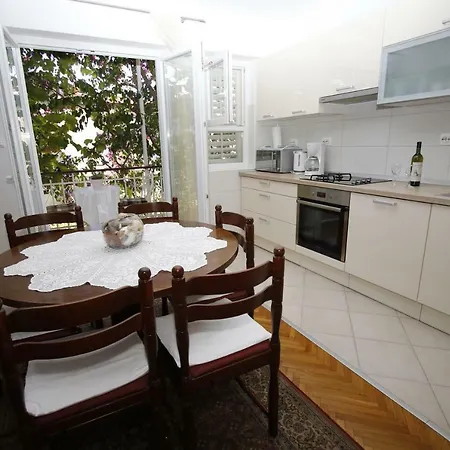 Apartman Grozdic Makarska